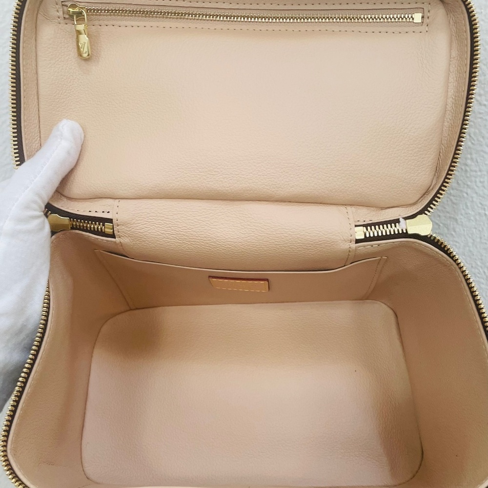 Louis Vuitton Nice BB Monogram - Picture 11 of 16